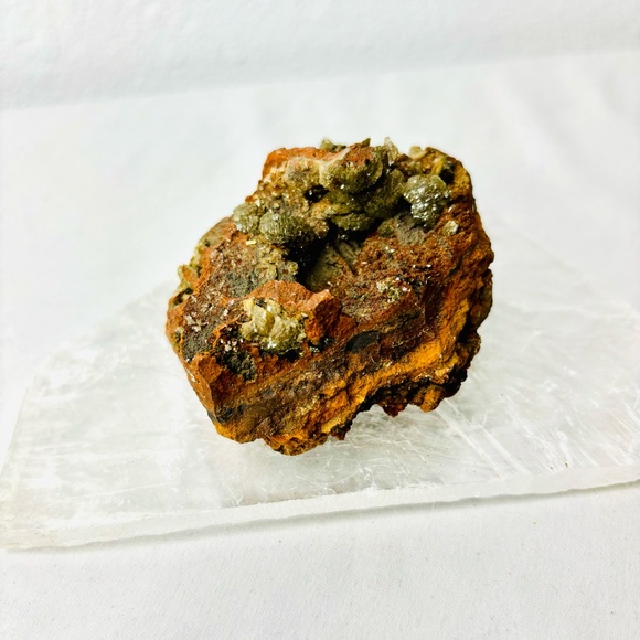 Adamite mineral stone - Picture 2 of 9